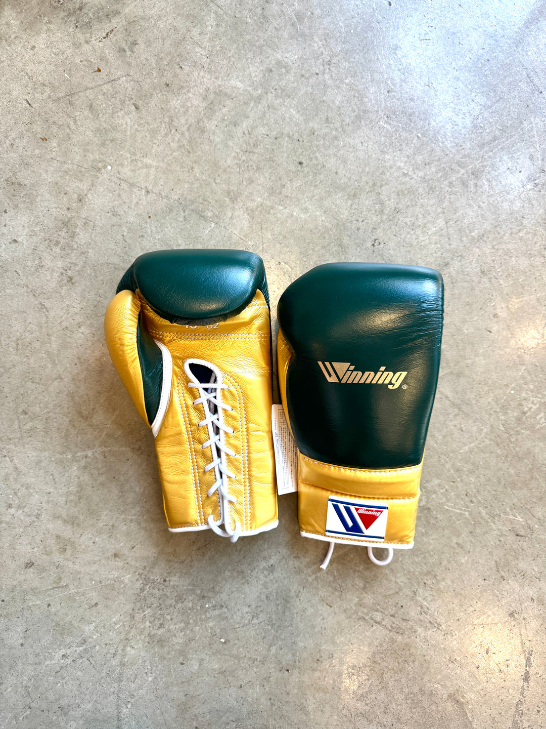 winning 16oz Blue/Gold Lace Up