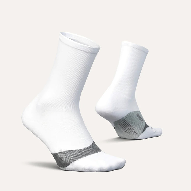 feetures_micro_crew_white_socks