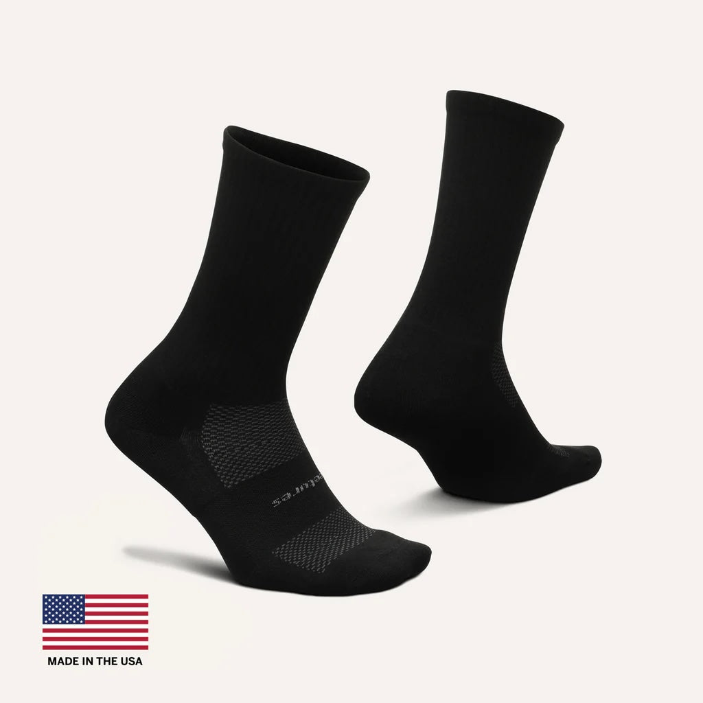 feetures_max_cushion_socks